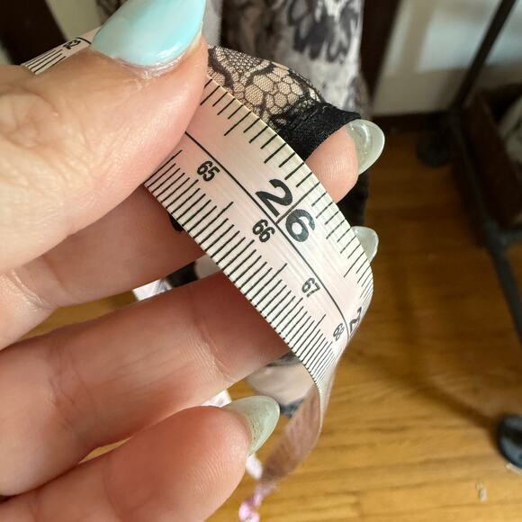 VALENTINO | Silk Double Layer Pink and Black Lace Print Muffler Scarf 26 x 71.5" - Picture 6 of 10